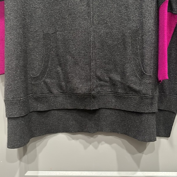 Top - Picture 2 of 6